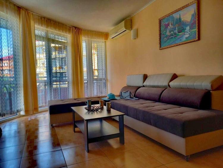Central Plaza Apartment Sluneční pobřeží Exteriér fotografie